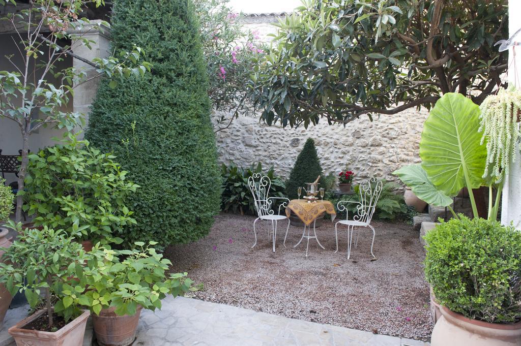 La Maison Du Peintre En Provence Mallemort Esterno foto